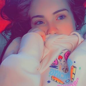 Meet your Posher, Chloe